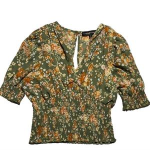 NWT Floral Top Scrunch Waist‎ Women’s Size Med